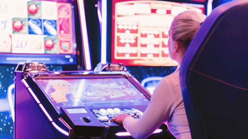 The Rise and Evolution of Online Slot Games: A Modern Entertainment Phenomenon